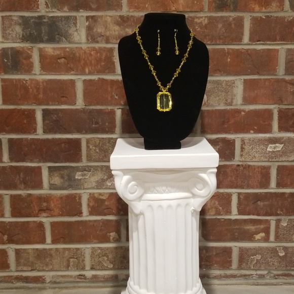 Yellow Crystal Beaded Necklace w/ Matching Earring - Picture 6 of 8